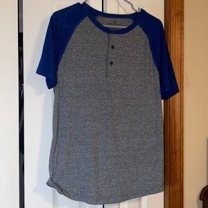 American Eagle 3 button shirt